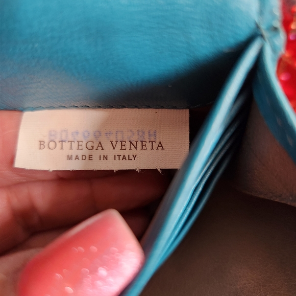 EUC Bottega Wallet - Picture 10 of 14